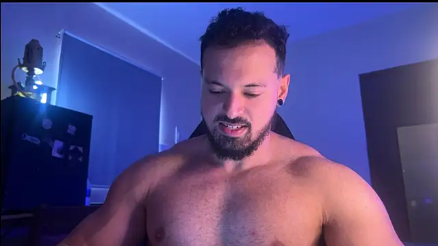 Snapshot of Lucasfit24 chatting on November 13, 2025, 5:12 pm Lucasfit24 online show from November 13, 2025, 5:12 pm