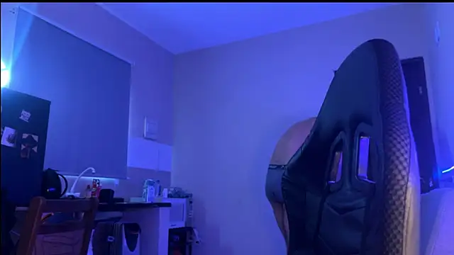 Snapshot of Lucasfit24 chatting on November 17, 2025, 4:24 pm Lucasfit24 online show from November 17, 2025, 4:24 pm