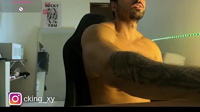 Snapshot of Lucasfit24 chatting on March 9, 2026, 2:54 pm Lucasfit24 online show from March 9, 2026, 2:54 pm