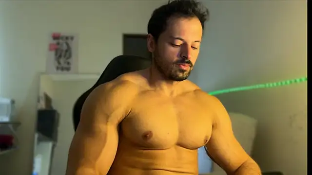 Snapshot of Lucasfit24 chatting on March 11, 2026, 2:56 pm Lucasfit24 online show from March 11, 2026, 2:56 pm