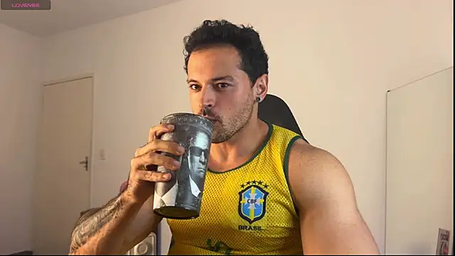 Lucasfit24 online show from June 19, 2026, 12:59 am