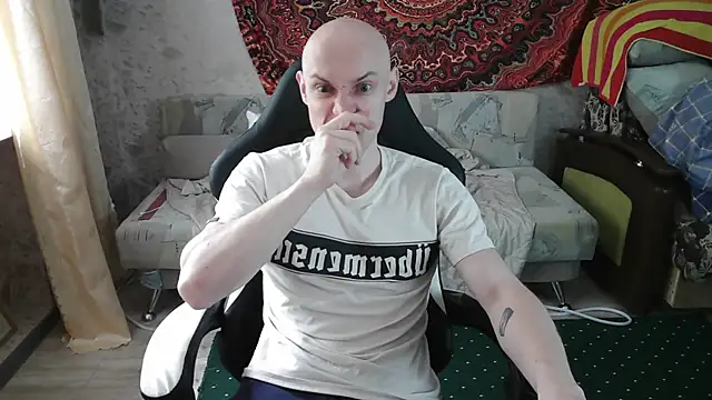 Snapshot of johnny_positive chatting on June 30, 2026, 4:35 am johnny positive online show from June 30, 2026, 4:35 am