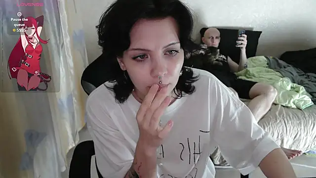 Snapshot of johnny_positive chatting on July 25, 2026, 4:48 pm johnny positive online show from July 25, 2026, 4:48 pm