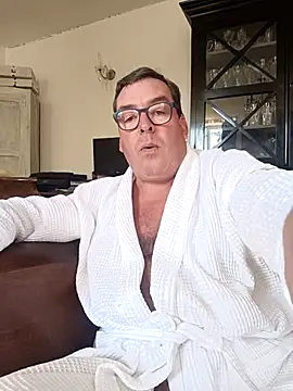 Snapshot of MountJohnXL chatting on April 6, 2026, 3:13 pm MountJohnXL online show from April 6, 2026, 3:13 pm