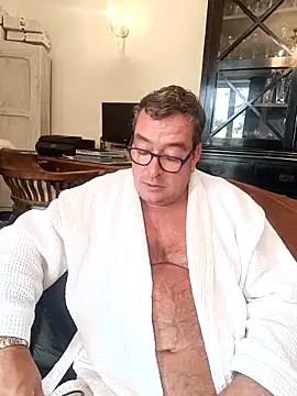 Snapshot of MountJohnXL chatting on April 11, 2026, 11:25 am MountJohnXL online show from April 11, 2026, 11:25 am