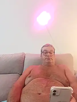 Snapshot of MountJohnXL chatting on April 30, 2026, 1:23 am MountJohnXL online show from April 30, 2026, 1:23 am