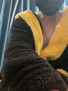 Snapshot of yfx468 chatting on February 26, 2025, 4:56 pm yfx468 online show from February 26, 2025, 4:56 pm