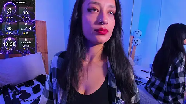 coral jonesss online show from June 22, 2026, 3:31 pm