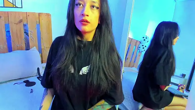 coral jonesss online show from July 7, 2026, 2:54 pm