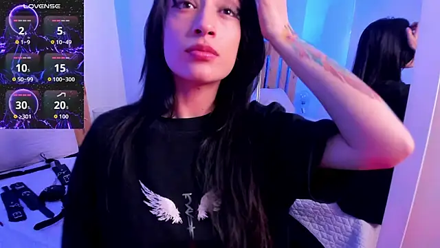 coral jonesss online show from July 28, 2026, 3:21 pm
