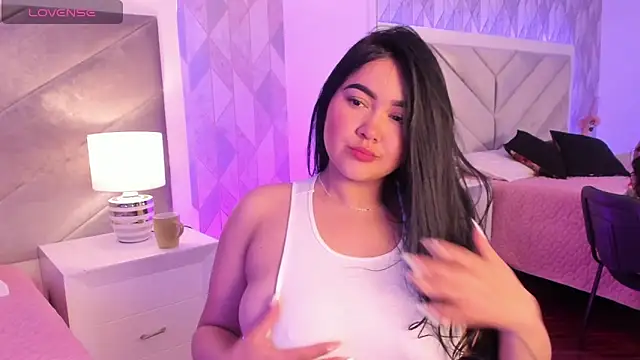 Snapshot of Sara__collins__ chatting on January 25, 2025, 12:26 pm Sara collins online show from January 25, 2025, 12:26 pm