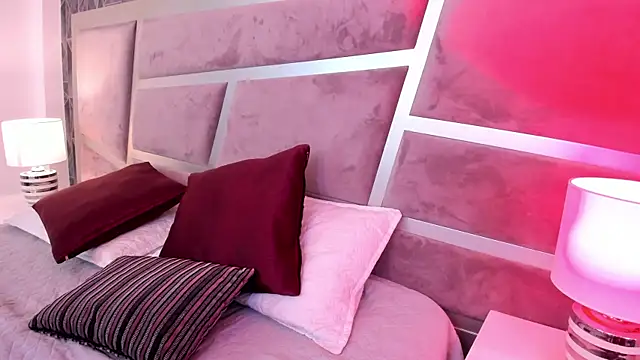 Snapshot of Sara__collins__ chatting on March 10, 2025, 12:15 pm Sara collins online show from March 10, 2025, 12:15 pm