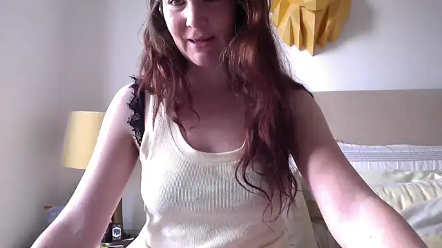 Snapshot of LittleMissFoxx chatting on March 5, 2025, 3:51 pm LittleMissFoxx online show from March 5, 2025, 3:51 pm