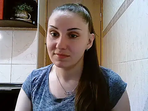 Snapshot of Yuliia30 chatting on May 5, 2026, 5:21 pm Yuliia30 online show from May 5, 2026, 5:21 pm