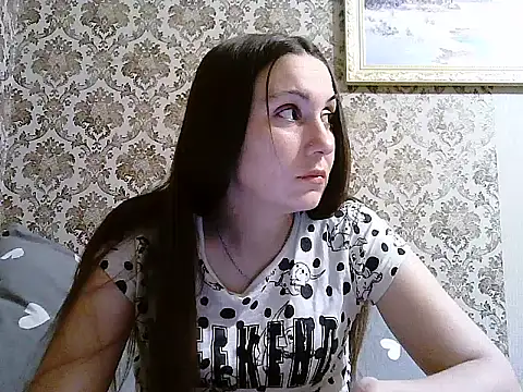 Snapshot of Yuliia30 chatting on May 20, 2026, 4:13 pm Yuliia30 online show from May 20, 2026, 4:13 pm