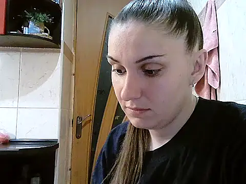 Snapshot of Yuliia30 chatting on May 24, 2026, 6:24 pm Yuliia30 online show from May 24, 2026, 6:24 pm