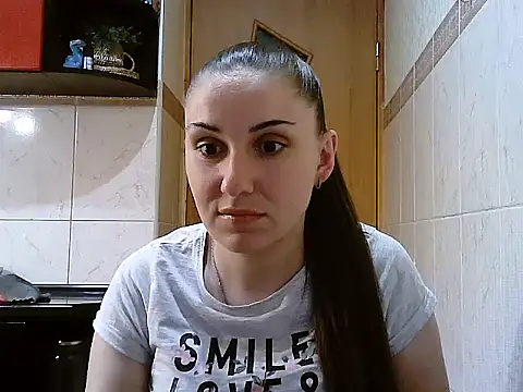 Snapshot of Yuliia30 chatting on May 28, 2026, 6:16 pm Yuliia30 online show from May 28, 2026, 6:16 pm