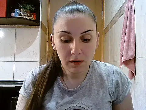 Snapshot of Yuliia30 chatting on June 3, 2026, 5:07 pm Yuliia30 online show from June 3, 2026, 5:07 pm