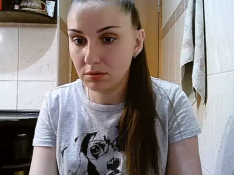 Snapshot of Yuliia30 chatting on June 10, 2026, 6:18 pm Yuliia30 online show from June 10, 2026, 6:18 pm