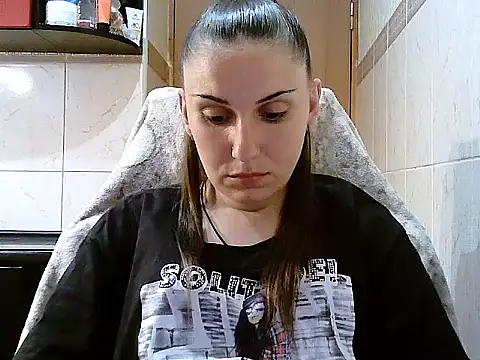 Snapshot of Yuliia30 chatting on July 9, 2026, 3:27 pm Yuliia30 online show from July 9, 2026, 3:27 pm