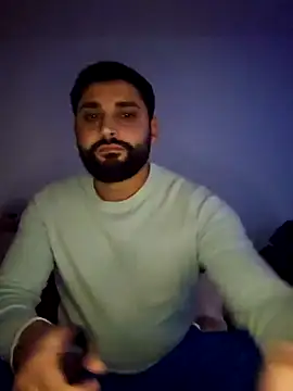 Snapshot of Mehmet2304 chatting on January 13, 2025, 12:19 am Mehmet2304 online show from January 13, 2025, 12:19 am