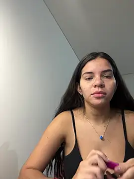 Snapshot of Anddyy__ chatting on July 8, 2026, 12:53 pm Anddyy online show from July 8, 2026, 12:53 pm