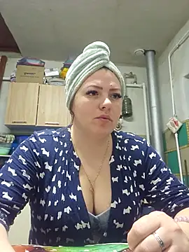 Jyleta online show from March 12, 2025, 11:33 pm