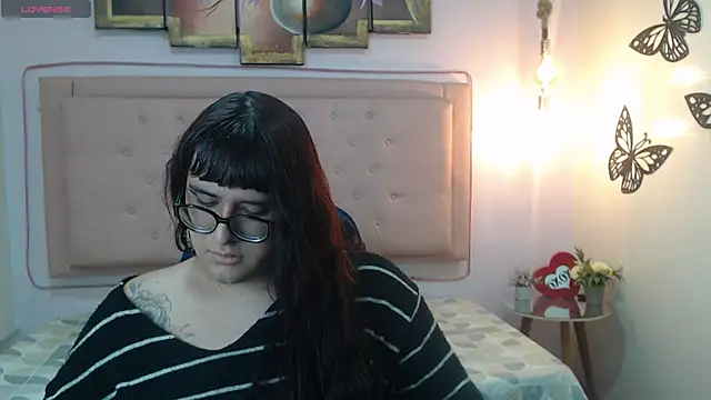 kathepickmanx online show from March 8, 2026, 3:32 am