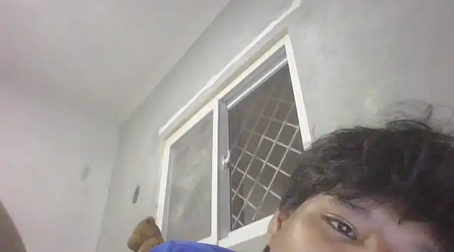 Snapshot of it0z_klk chatting on March 5, 2025, 12:16 am it0z klk online show from March 5, 2025, 12:16 am