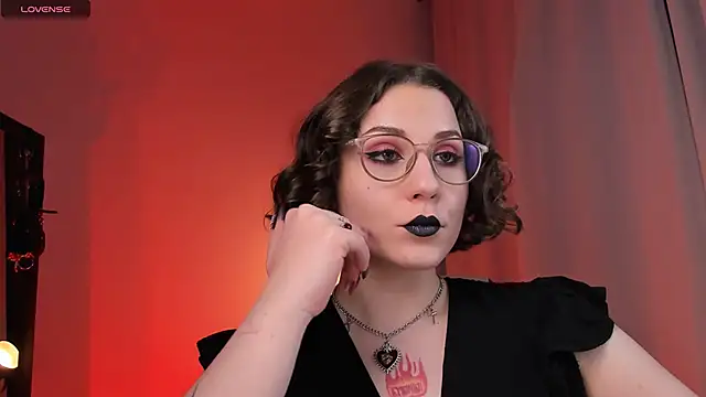 Snapshot of Eva_Moss_ chatting on February 22, 2025, 12:49 am Eva Moss online show from February 22, 2025, 12:49 am