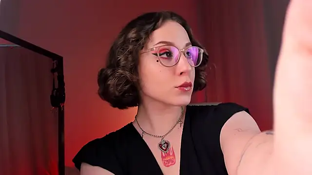 Snapshot of Eva_Moss_ chatting on March 18, 2025, 6:57 am Eva Moss online show from March 18, 2025, 6:57 am