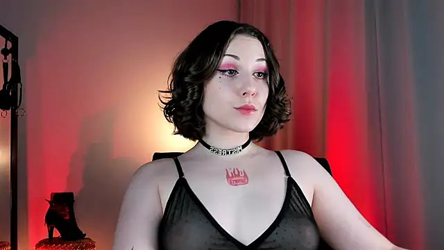 Snapshot of Eva_Moss_ chatting on October 15, 2025, 2:39 pm Eva Moss online show from October 15, 2025, 2:39 pm