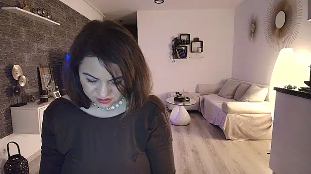 Snapshot of VixenVibesX chatting on February 17, 2025, 10:36 pm VixenVibesX online show from February 17, 2025, 10:36 pm