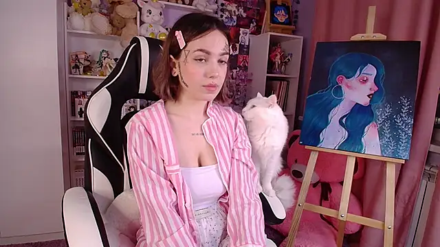 Snapshot of Catharsisi chatting on January 15, 2025, 2:13 pm Catharsisi online show from January 15, 2025, 2:13 pm