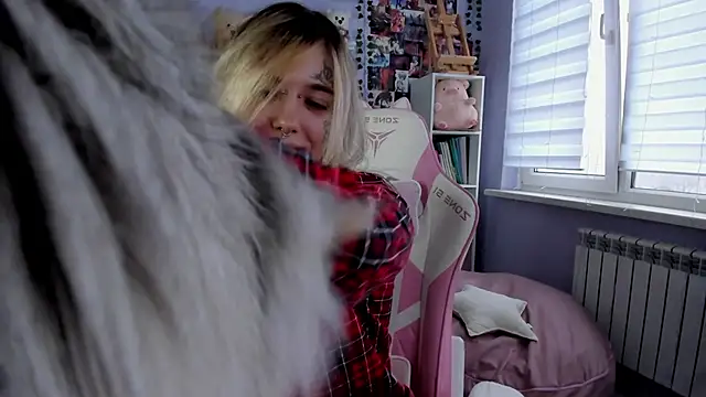 Snapshot of Catharsisi chatting on March 1, 2026, 1:35 pm Catharsisi online show from March 1, 2026, 1:35 pm