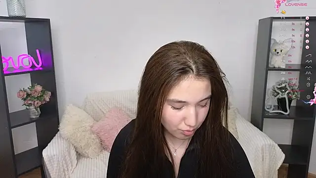 Snapshot of anna_elfi chatting on February 8, 2025, 9:03 am anna elfi online show from February 8, 2025, 9:03 am