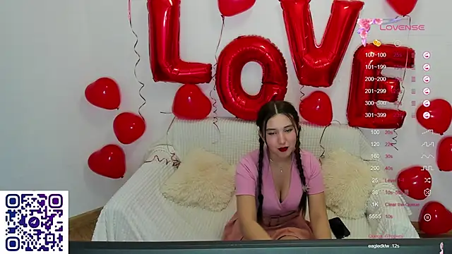 Snapshot of anna_elfi chatting on February 12, 2025, 12:55 pm anna elfi online show from February 12, 2025, 12:55 pm