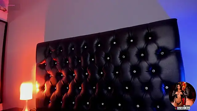 Snapshot of Catty_Foxx chatting on February 26, 2025, 2:03 pm Catty Foxx online show from February 26, 2025, 2:03 pm