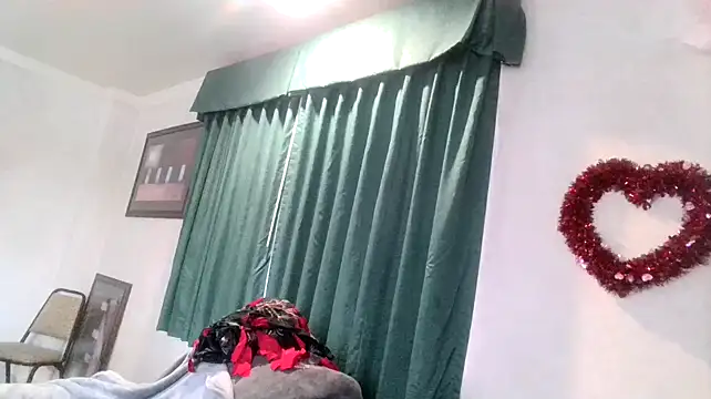 AQuickPhyx online show from February 13, 2025, 8:55 pm