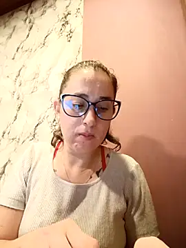 Snapshot of CHARLOTTE_1711 chatting on June 5, 2026, 12:28 am CHARLOTTE 1711 online show from June 5, 2026, 12:28 am