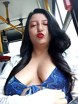 Melyy Edii online show from March 18, 2025, 3:42 pm