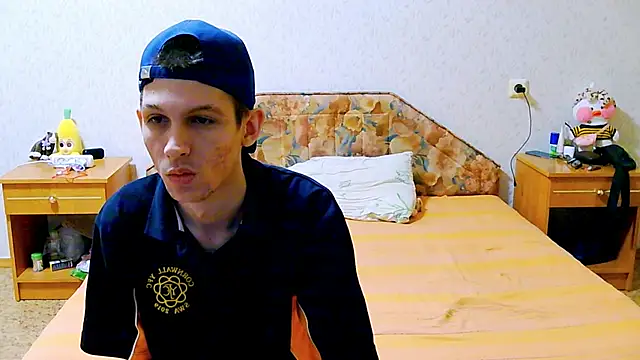 Lester Broo online show from March 4, 2025, 5:03 pm