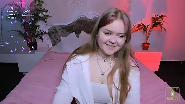 Snapshot of Erica__Alta chatting on September 22, 2025, 5:31 am Erica Alta online show from September 22, 2025, 5:31 am