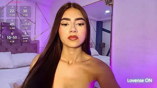 Snapshot of BellaaStorm chatting on March 4, 2025, 12:55 pm BellaaStorm online show from March 4, 2025, 12:55 pm