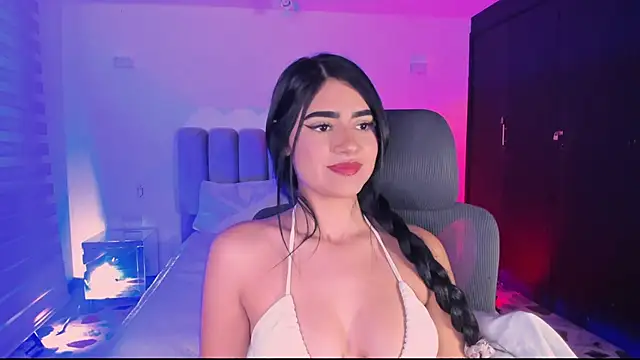 Snapshot of BellaaStorm chatting on October 22, 2025, 9:36 pm BellaaStorm online show from October 22, 2025, 9:36 pm