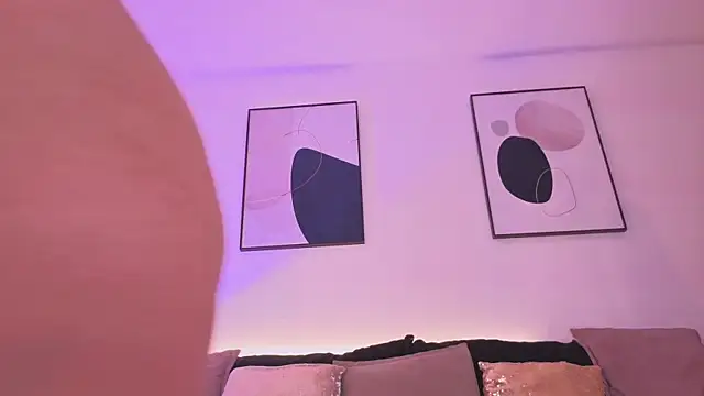 ahri moon1 online show from June 8, 2026, 2:28 pm