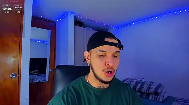 austinoficial online show from March 21, 2025, 2:28 am