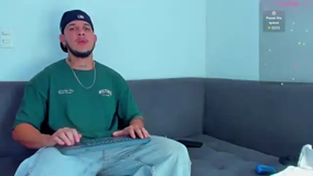 austinoficial online show from October 15, 2025, 8:20 pm