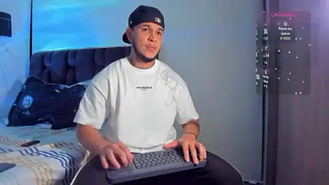 austinoficial online show from March 4, 2026, 3:12 am