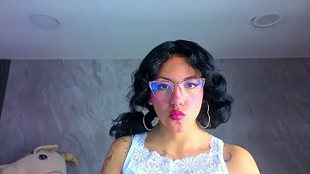Snapshot of zoe_ch_ chatting on August 1, 2026, 3:06 am zoe ch online show from August 1, 2026, 3:06 am